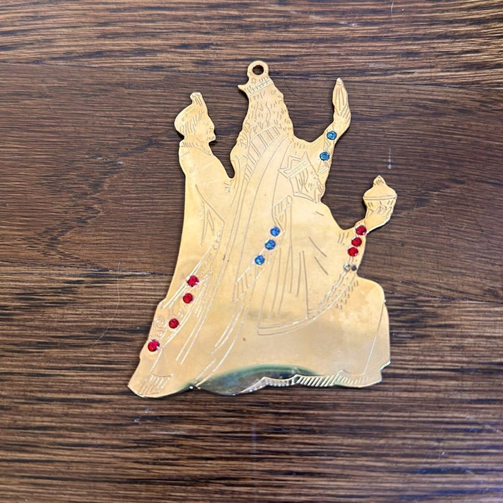 Vtg 1992 Gloria‎ Duchin gold brass 3 Wise Men ornament with rhinestones